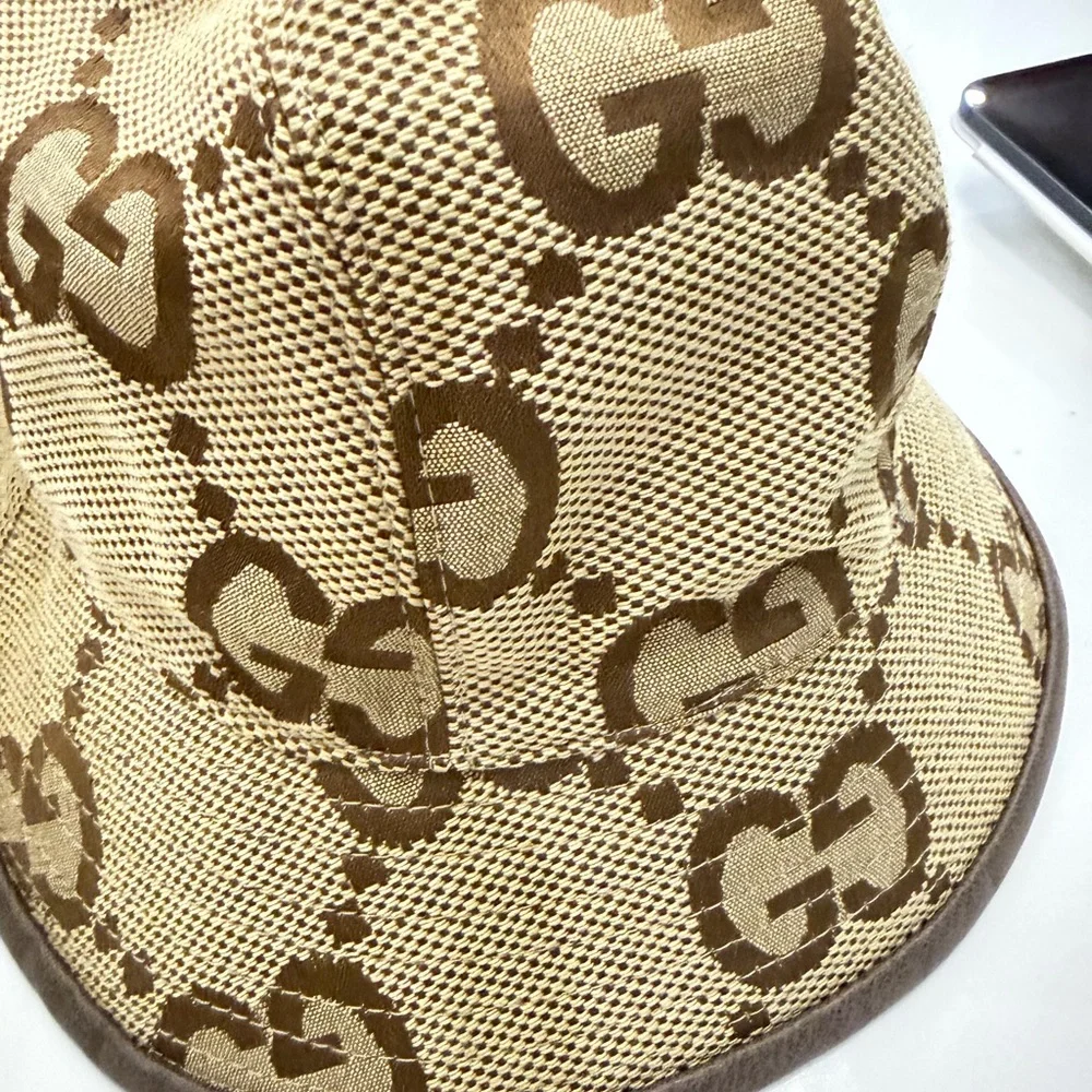 Gucci Tan and Brown Monogram jumbo GG Logo Bucket Hat - Picture 2 of 5